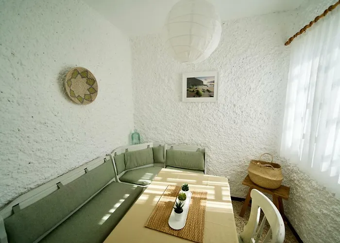 Monte Rojo * Коральео