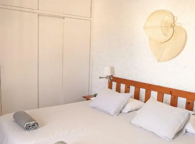 Monte Rojo Коральео